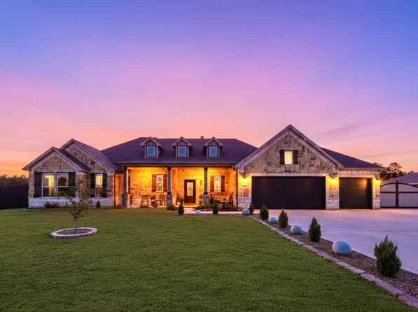 9729 Waller St, Conroe, TX 77303