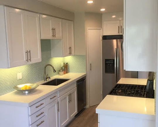 4th image of 516 San Vicente Blvd Unit 210
