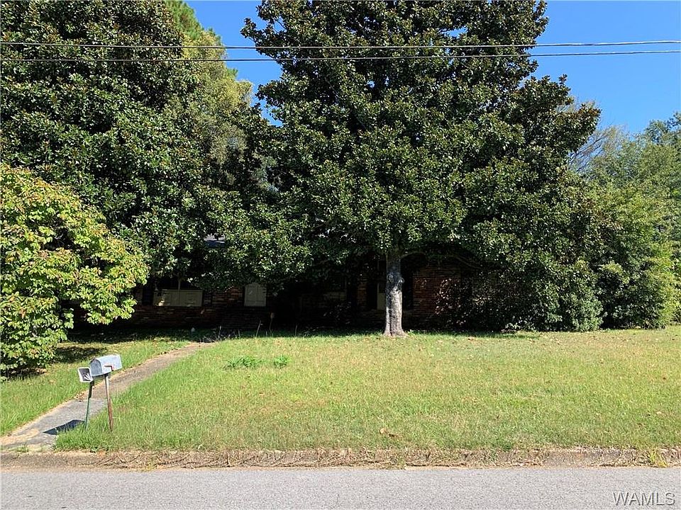 1st image of 3747 2nd Ave