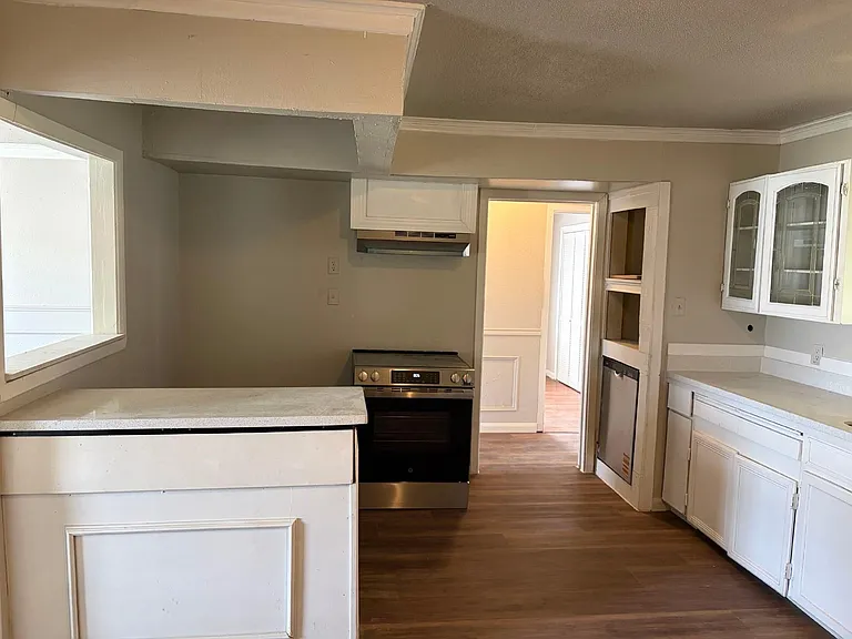 5530 Lakefield Dr — Photo 8