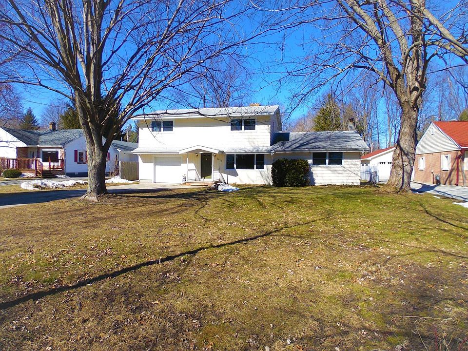 1st image of 2618 Huckleberry Ln
