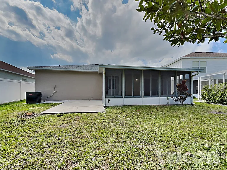10845 Laxton St — Photo 17