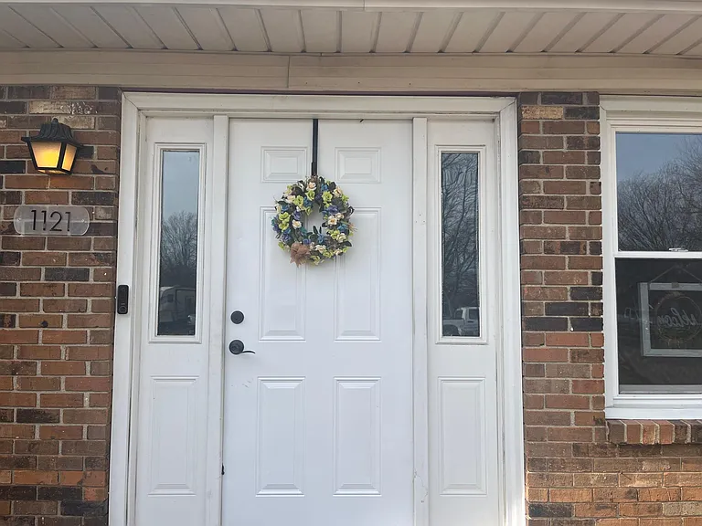 1121 Perkins Dr #B — Photo 8