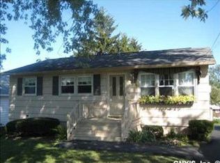 4528 Wilcox Pl, Jamesville, NY 13078