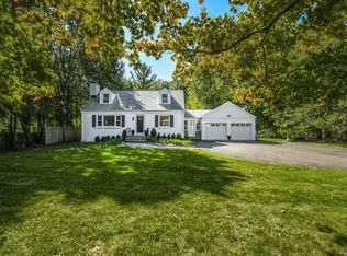 30 Parade Hill Rd, New Canaan, CT 06840