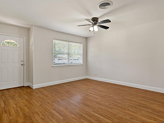 4th image of 13236 Blossomheath Ln