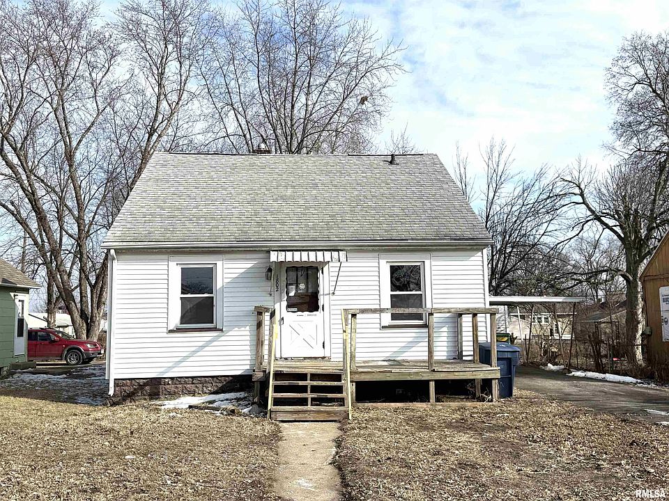 1st image of 1802 Quaker St