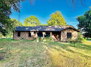 59 Edison Frog Jump Rd, Trenton, TN 38382