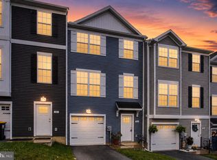 76 Coop Ln, Hanover, PA 17331