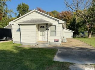 3224 S Spring St, Southern View, IL 62703