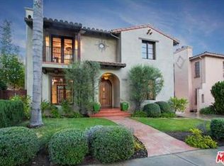 1108 S Point View St, Los Angeles, CA 90035