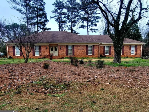 100 Winterthur Ct, Fayetteville, GA 30214