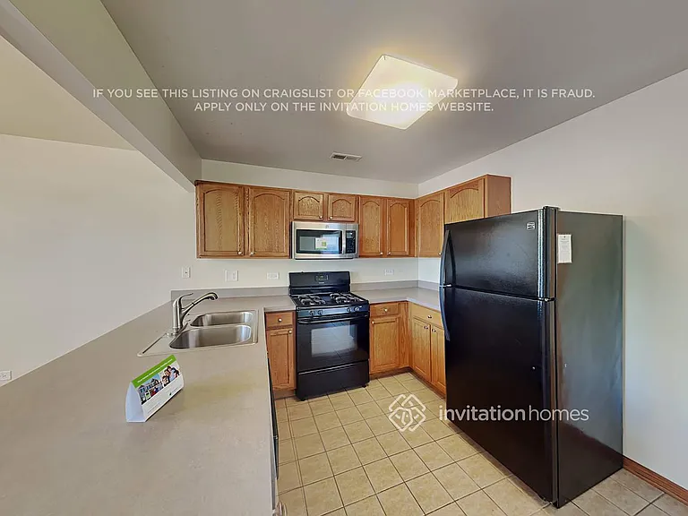 667 Four Seasons Blvd — Photo 8