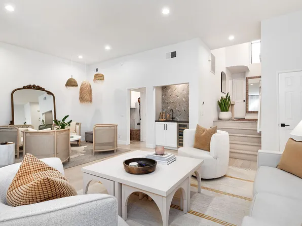 11636 Montana Ave APT 106, Los Angeles, CA 90049