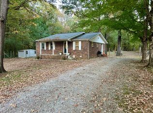 106 Vicki Lee Dr, Camden, TN 38320