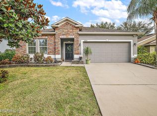 2334 Norwood Pl, Tavares, FL 32778