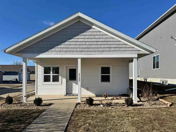 2769 Blazing Star Dr, Iowa City, IA 52240