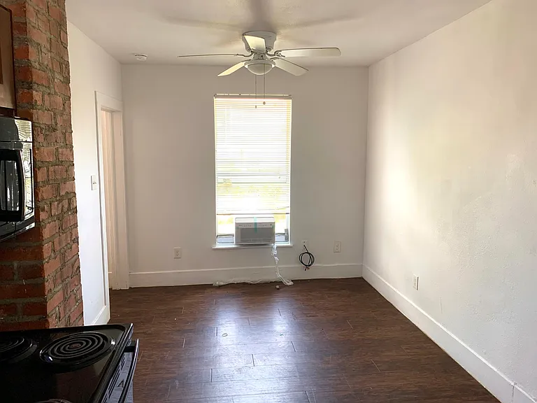 5010 Avenue L #REAR — Photo 5