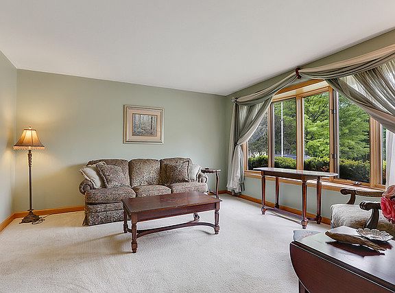 4th image of 12352 Lake View Pl