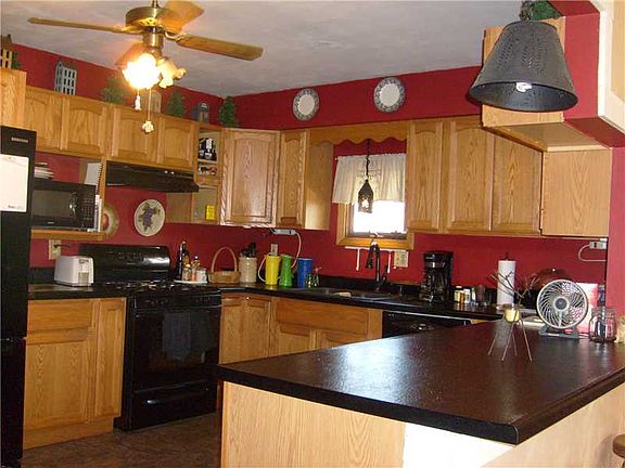 5th image of 66 Bernwood Dr