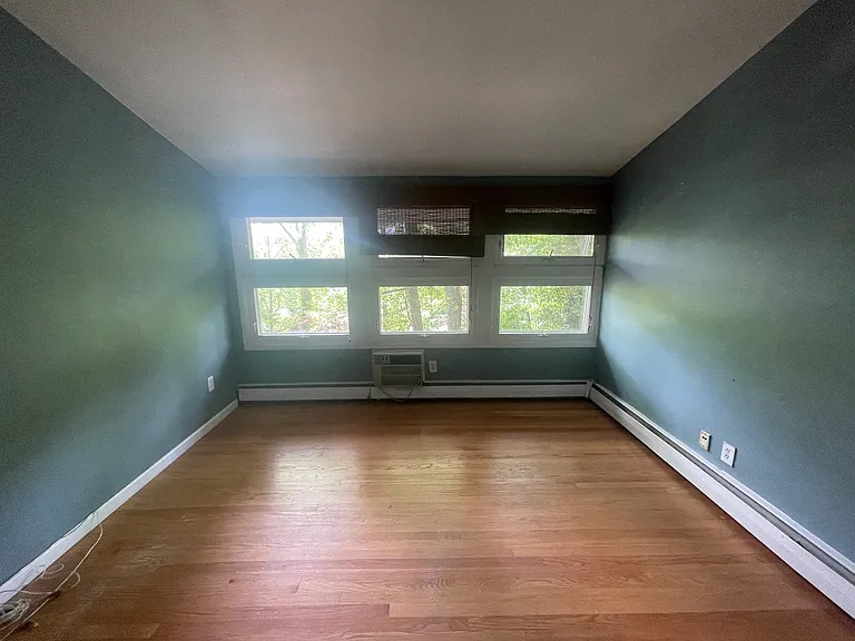43 Valerie Ct — Photo 12