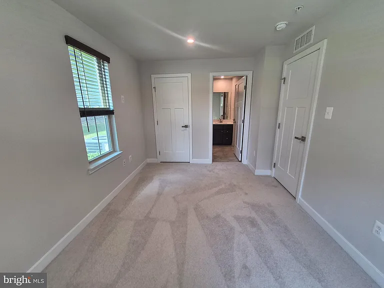 6054 Fallfish Ct — Photo 8