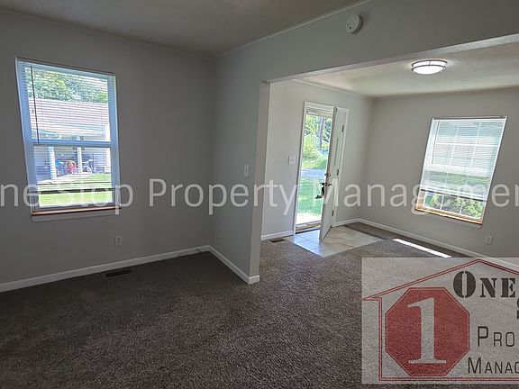 4th image of 606 S Fairview Ave