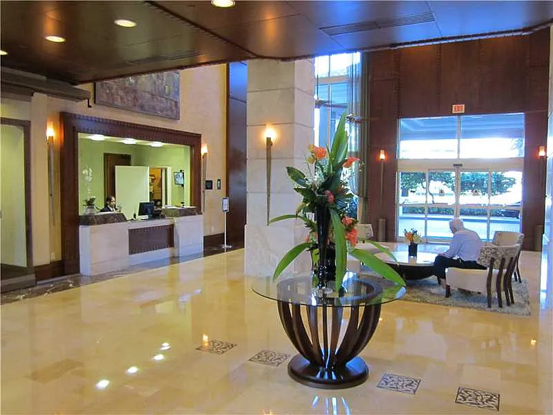 2 bed, 1175 sqft, $3,100 — Photo 3