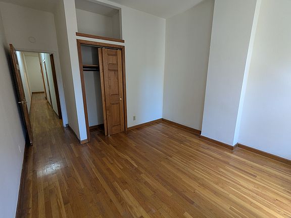 5th image of 118 W 83rd St Bsmt 3