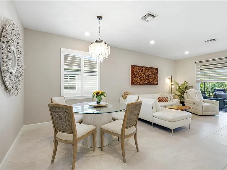 25029 Pearl Lake Cir — Photo 16