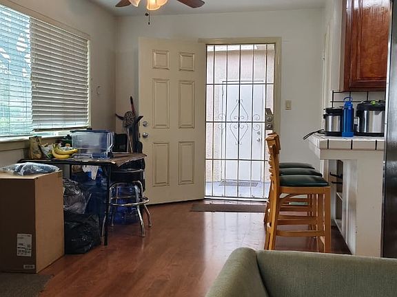 4th image of 668 E Olive Ave #1