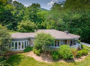 927 S Country Club Dr, Cullowhee, NC 28723
