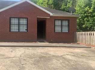 35 Townsley Dr, Cartersville, GA 30120