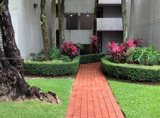 8820 SW 132nd Pl APT 103D, Miami, FL 33186
