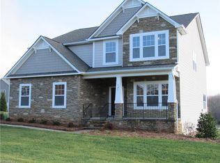 9091 Chancerwood Dr, King, NC 27021