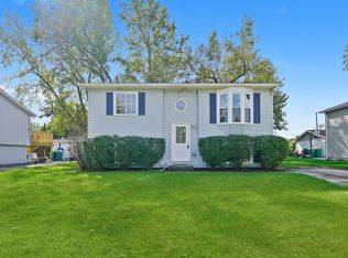 2102 Tamarack Dr, Joliet, IL