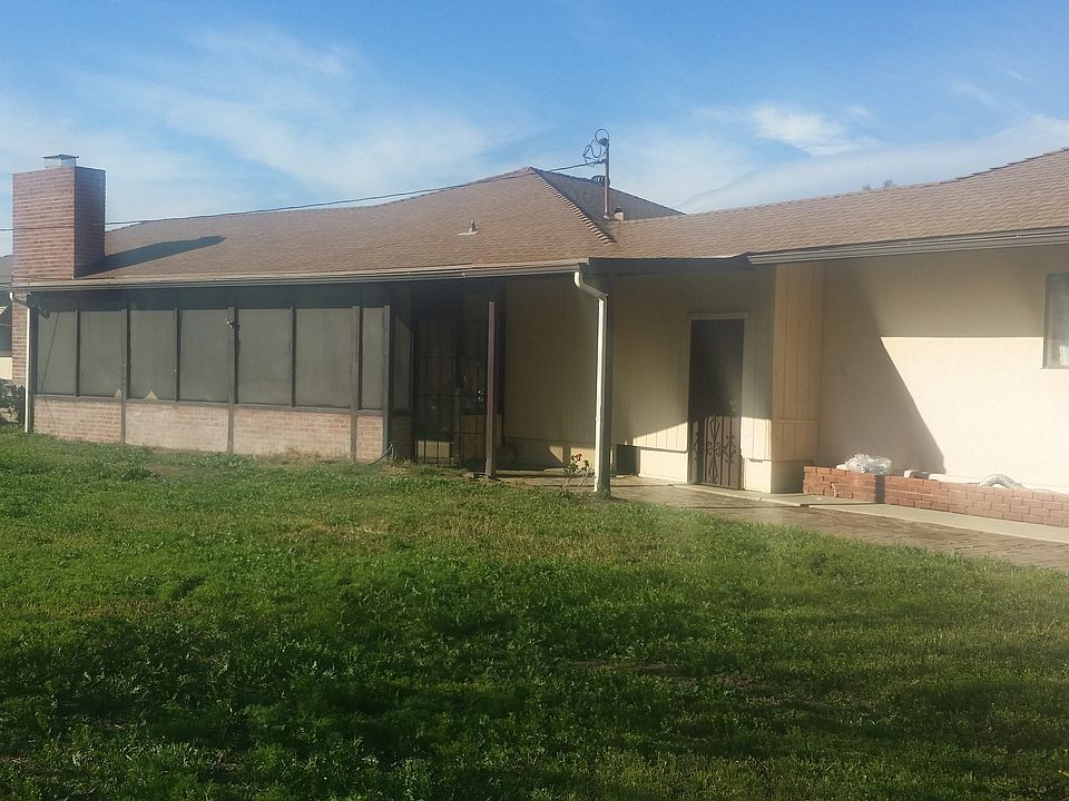 1st image of 590 Orange Ave #One