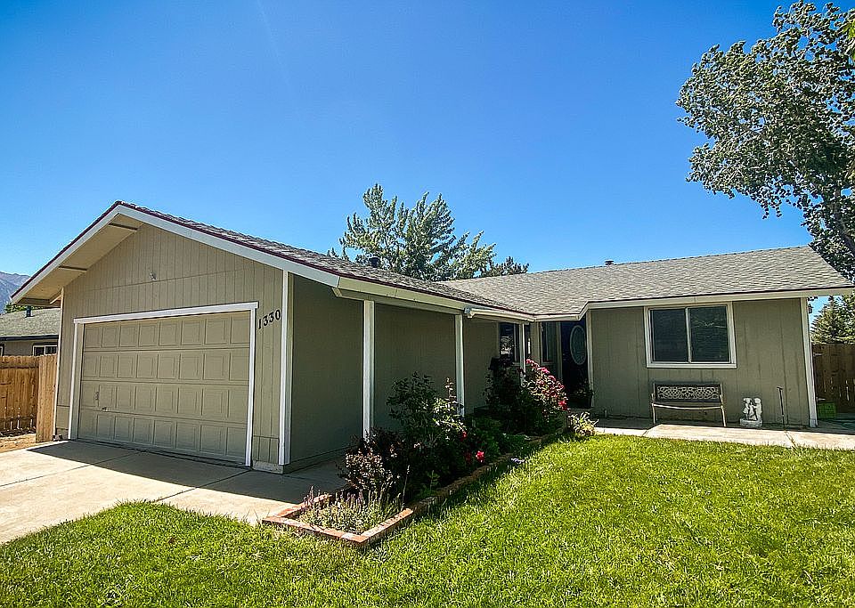 1330 Honeybee Ln, Gardnerville, NV 89460 Zillow