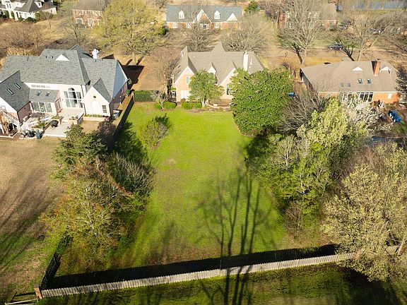 2nd image of 2660 Dibrell Trail Dr