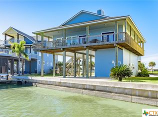 18 S Oyster Point, Pt O Connor, TX 77982