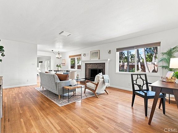 4th image of 66 Cottage Ave