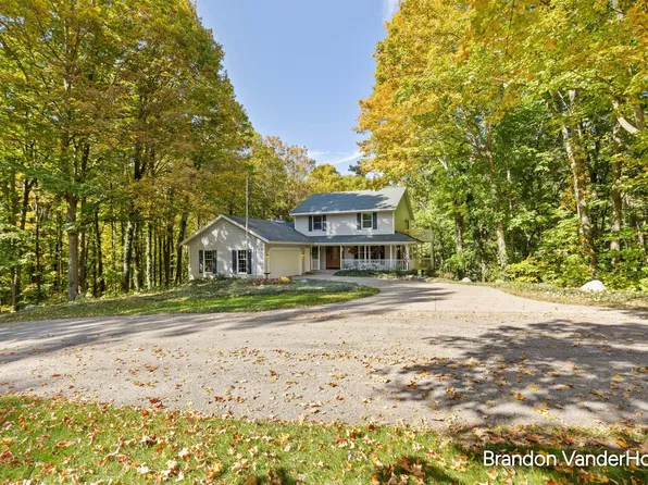 8925 Sorrento Ridge Dr SE, Byron Center, MI 49315