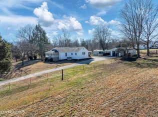 2919 Montvale Rd, Maryville, TN 37803