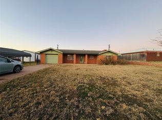 1111 E Sammy Baugh Ave, Rotan, TX 79546