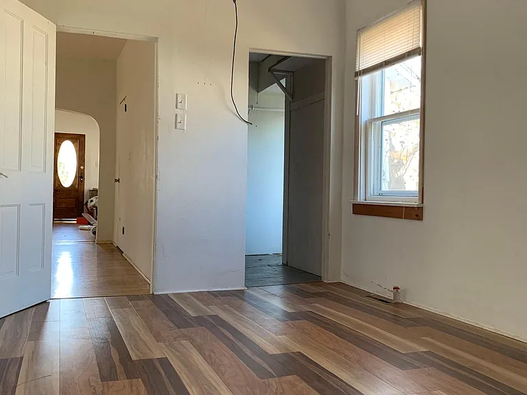 307 McDonald St — Photo 8