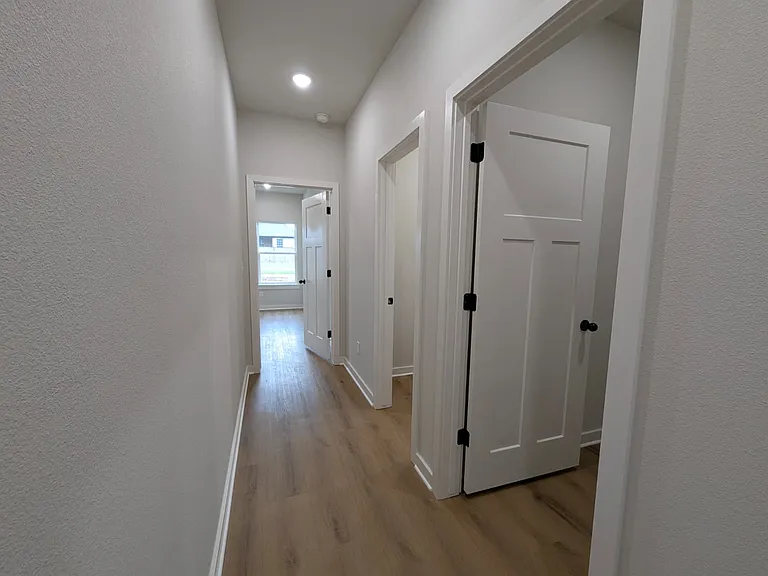 543 Cosmos St — Photo 6