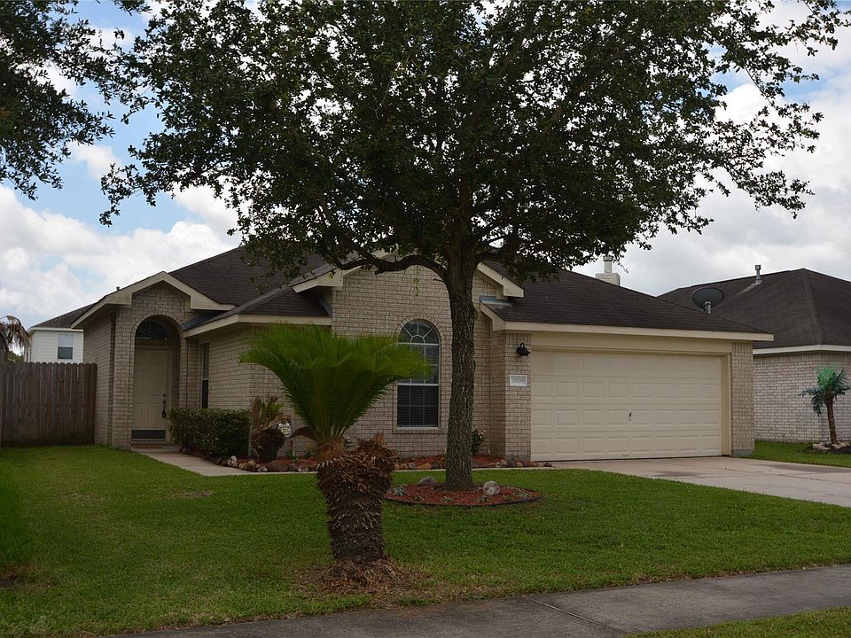 1st image of 7909 Leaning Oak Dr
