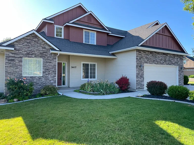 3607 Hermosa Ave — Photo 1