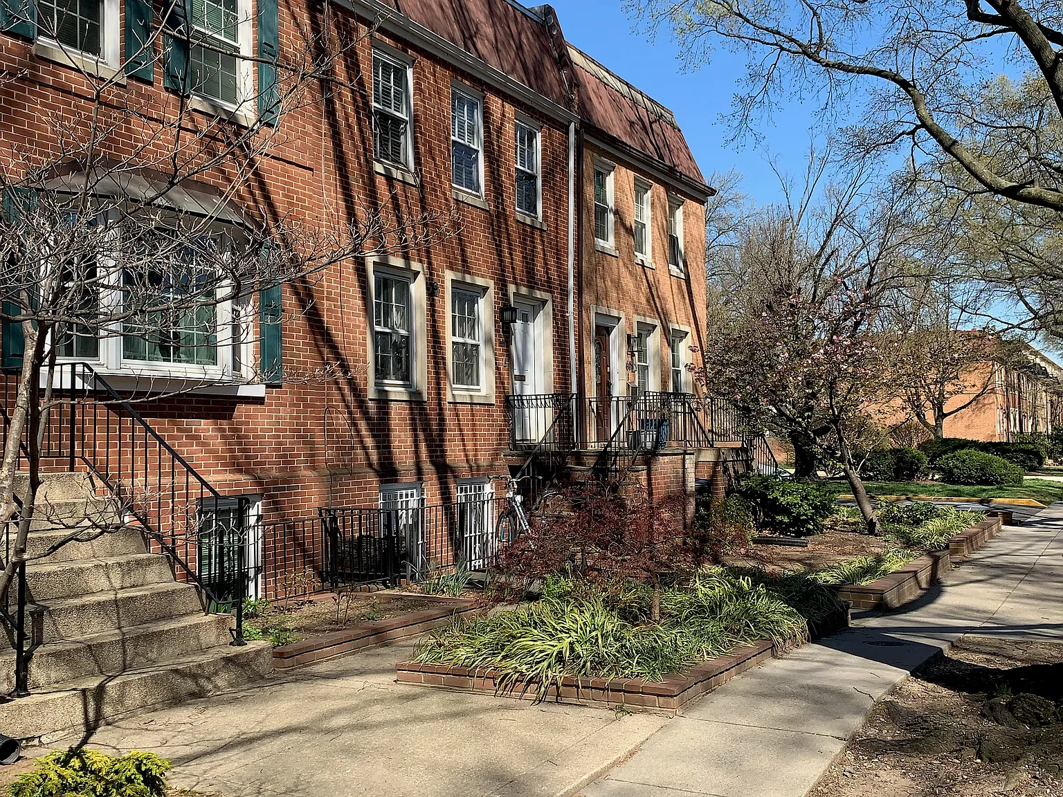 1 bed, 750 sqft, $1,200 — Photo 1