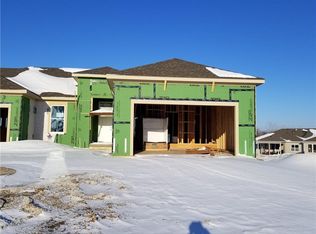 5003 146th St, Basehor, KS 66007